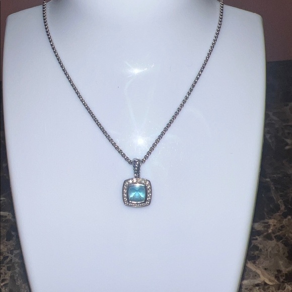 David Yurman Petite Albion Pendant Necklace in Sterling Silver with blue Topaz - Picture 3 of 17